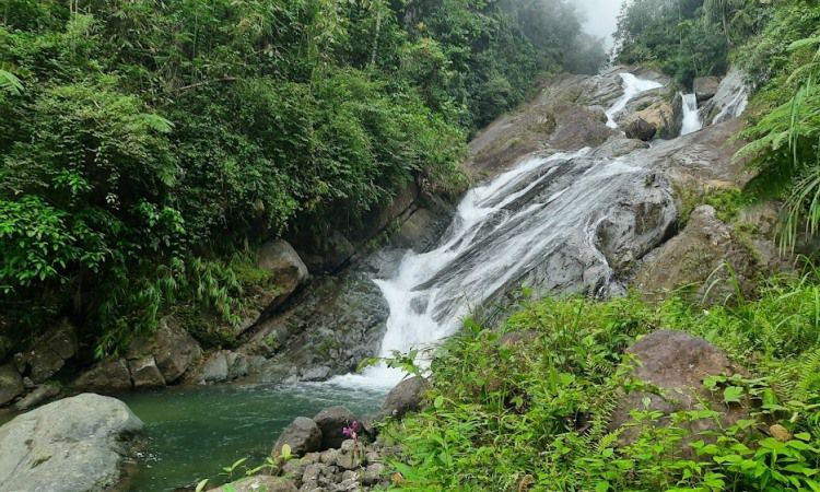 Air Terjun Sarambu Masiang, Pesona Alam Tersembunyi di Luwu